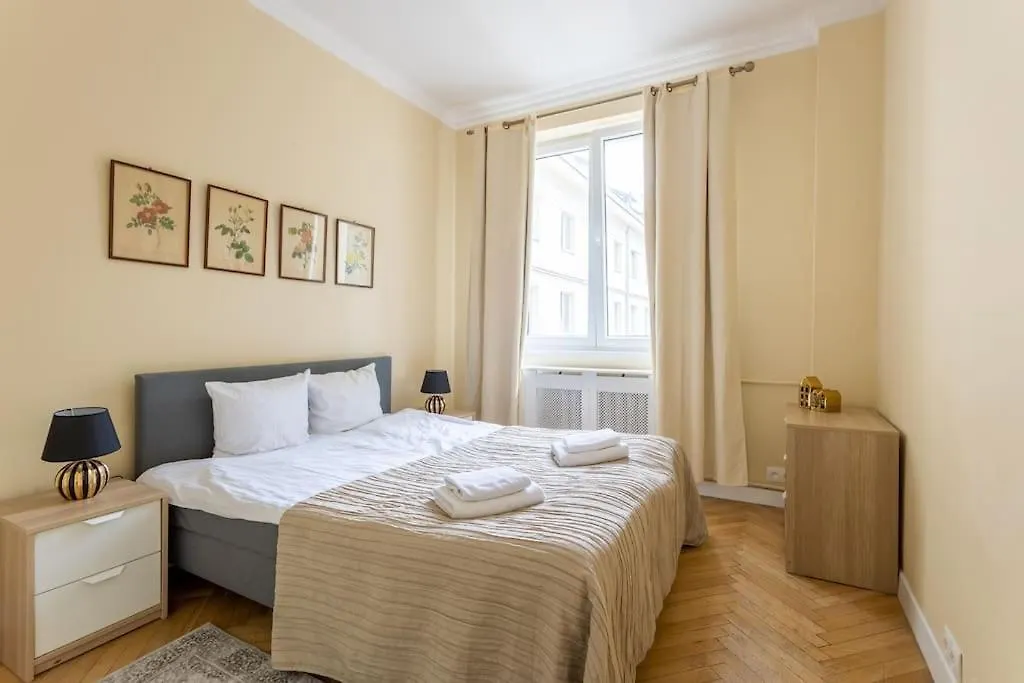 Urban Chic - Two Bedrooms Apartment - City Center&Nowy Swiat Varşova