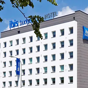 Ibis Budget West Station Otel